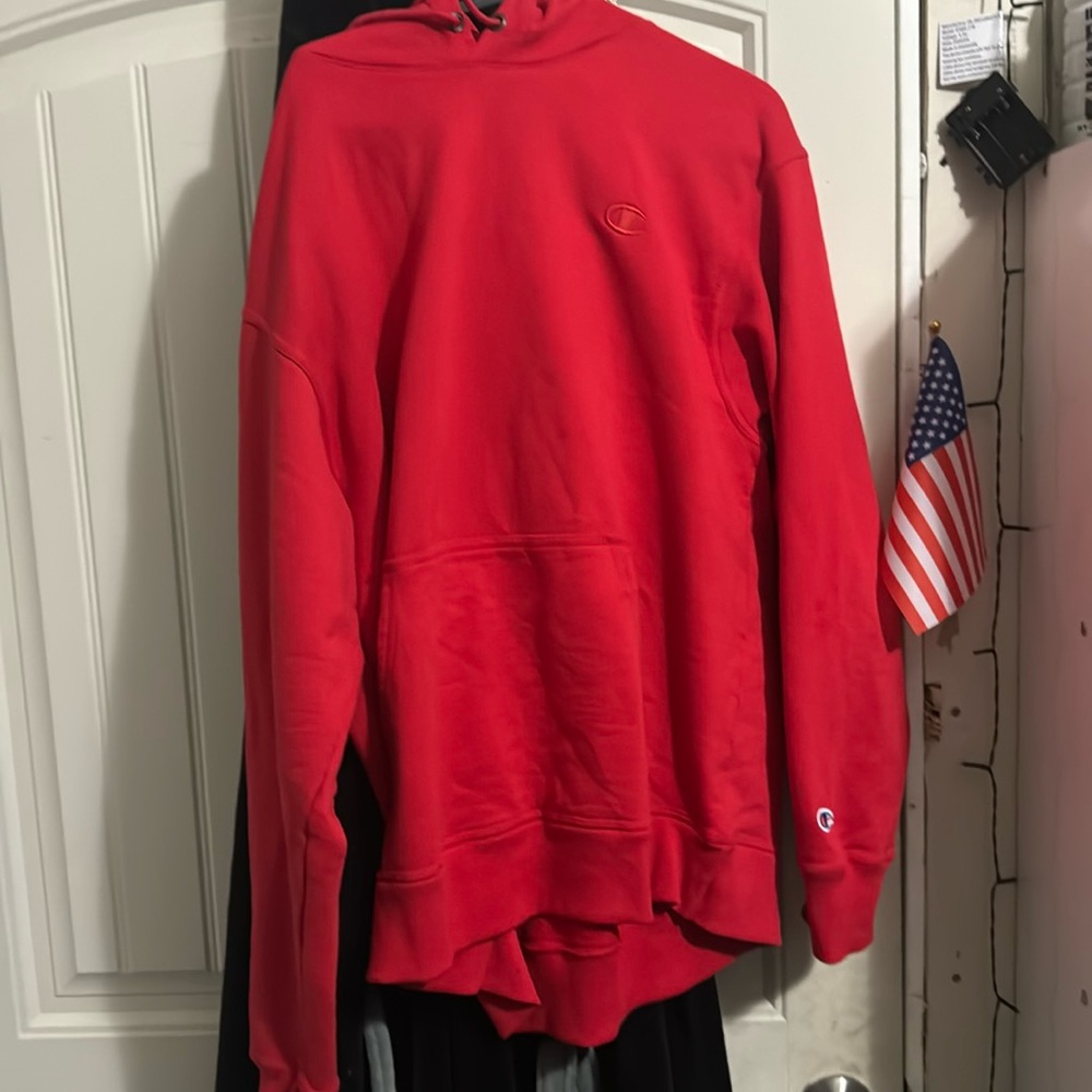 Champion hoodie send offer